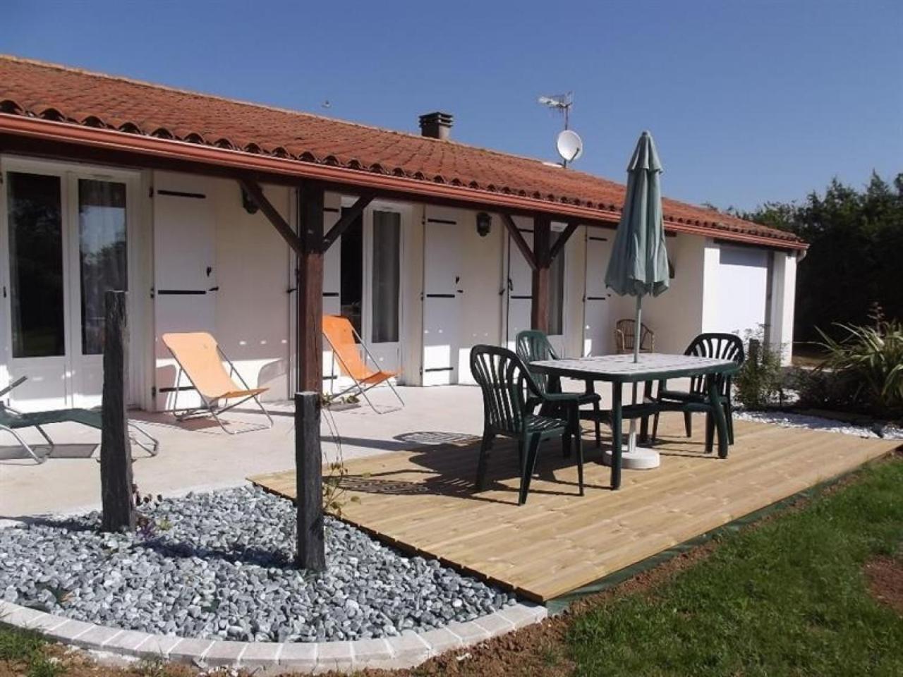 Maison Familiale Avec Jardin, Proche Plages Et Wifi - Fr-1-357-89 La Jonchere Екстериор снимка